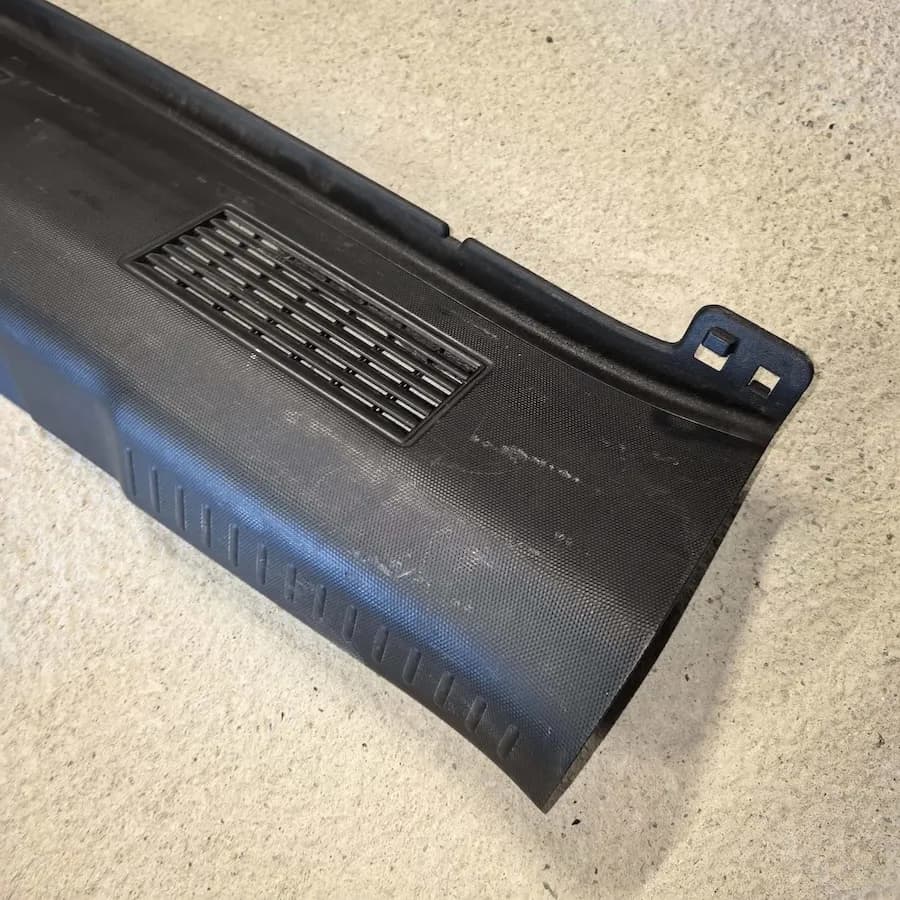 Накладка замка багажника Honda Fit, OEM 84640SAA0030 — фото 4